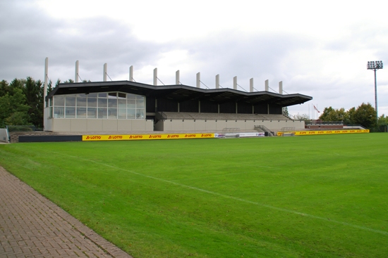Das U 18-Turnier findet im Barsinghäuser August-Wenzel-Stadion statt. (Foto: Oliver Baumgart)