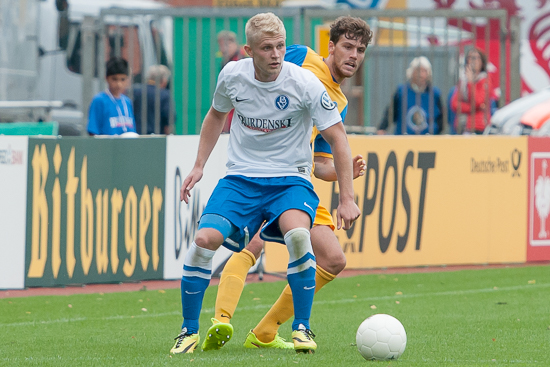 Für Sebastian Kmiec, hier im letztjährigen Duell mit Eintracht Braunschweig, ist das DFB-Pokalspiel gegen Frankfurt ein Highlight.