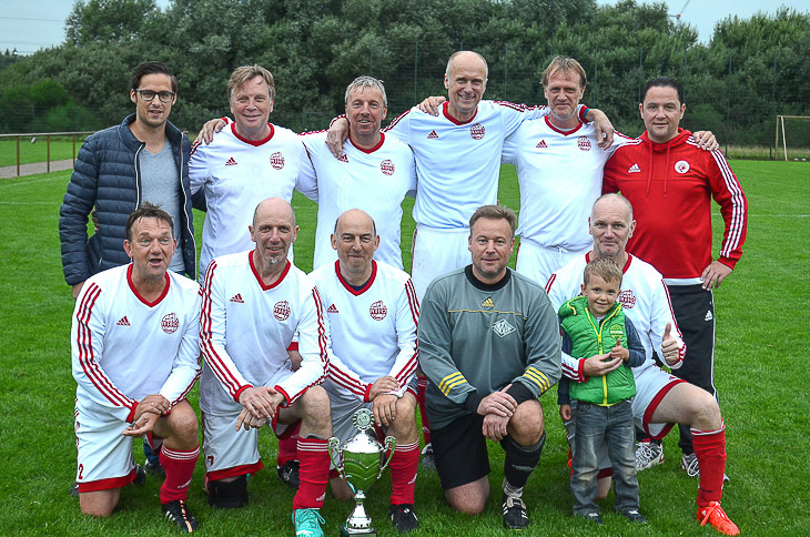 Die Ü 50-Senioren des TSV Lesum-Burgdamm sicherten sich den Titel. (Foto: Heiko Franz)