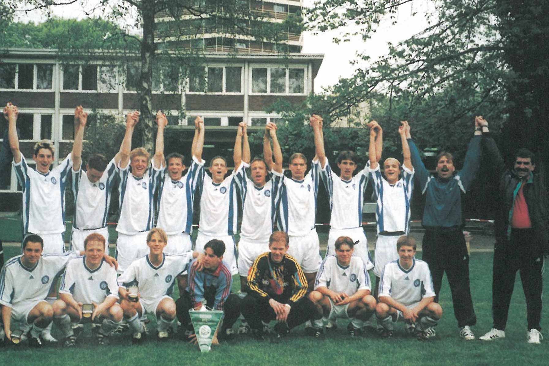 Länderpokalsieg! Der Jahrgang 1984 holt als U 15-Auswahl Gold in Duisburg. (Foto: Archiv)