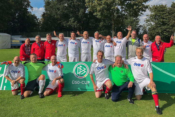 Zweiter Platz beim DFB Ü 50-Cup: Der TSV Lesum-Burgdamm. (Foto: Verein)