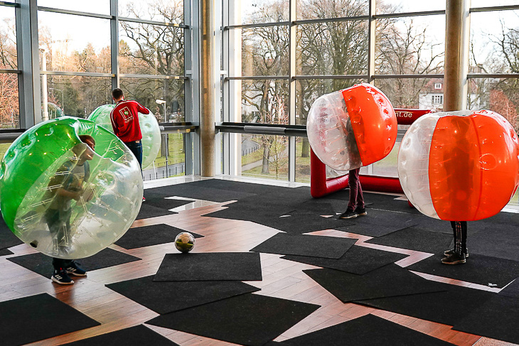 Bubble-Ball kam bei den Kids gut an. (Foto: Sven Peter/spfoto.de)