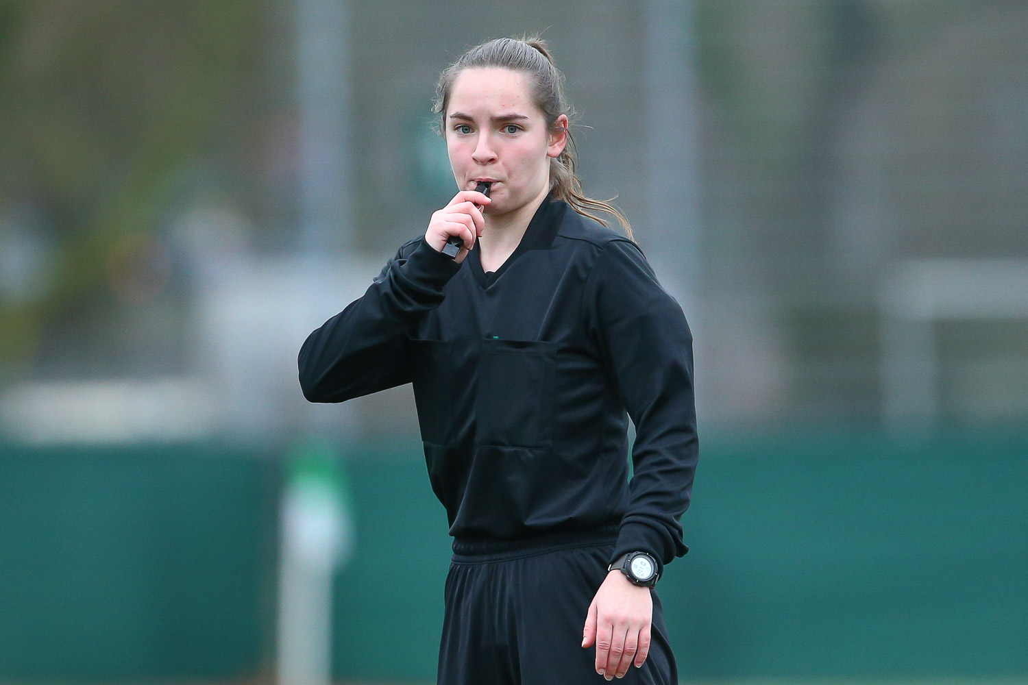 Antonia Tucholski ist die Schiedsrichterin des LOTTO-Pokal Endspiels der Frauen. (Foto: Oliver Baumgart)